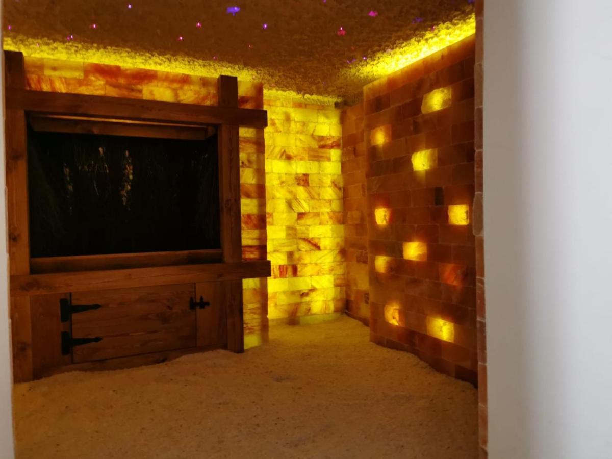 Willa Z Bali Spa - Jacuzzi Sauny Grota Solna-Teznia 波罗宁 外观 照片